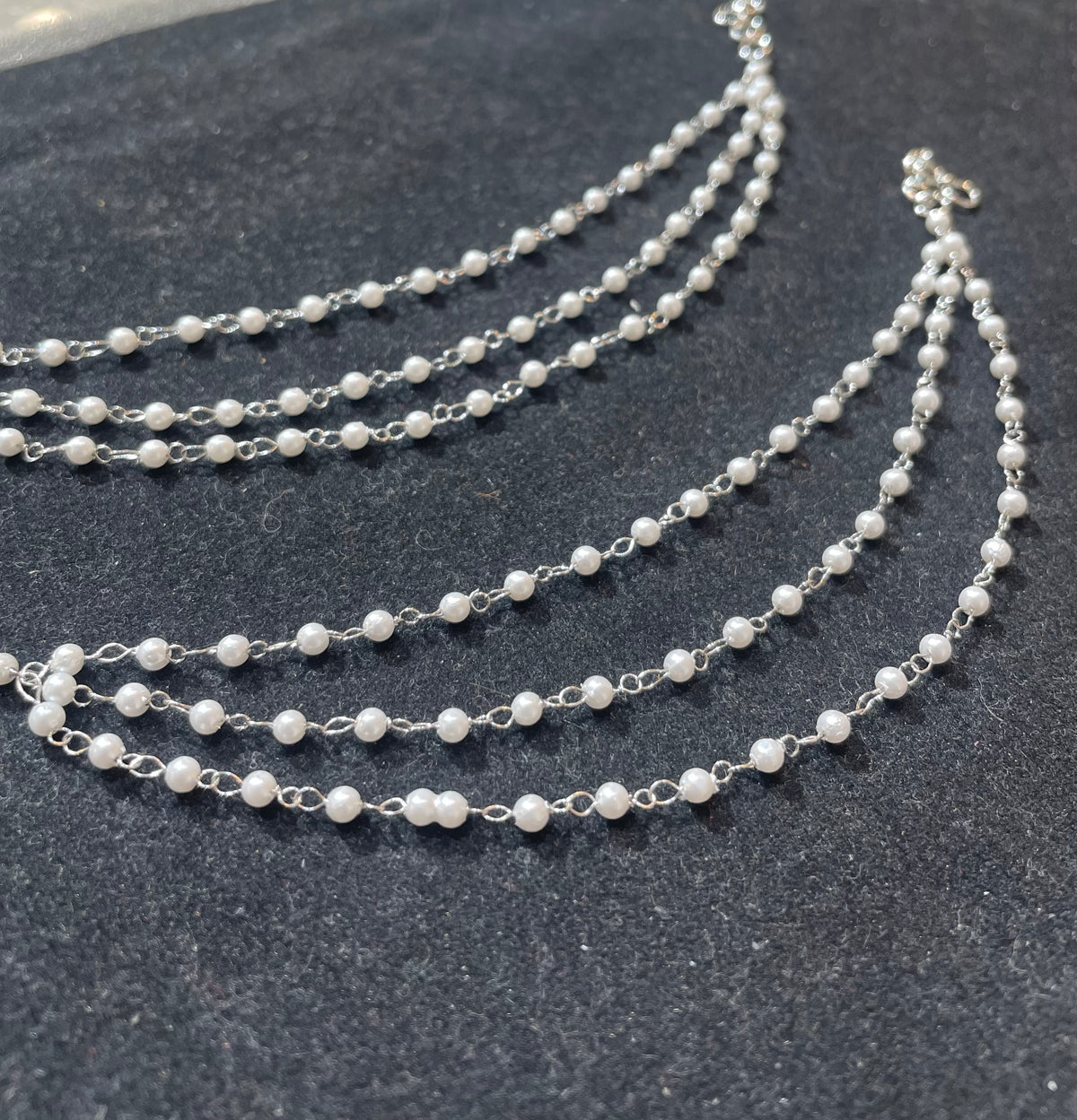 PA054 Silver Three Line  Pearls Sahara