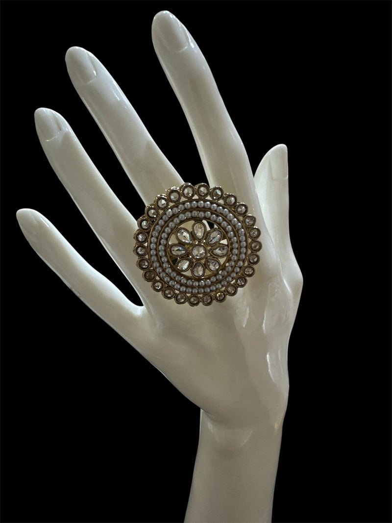 PA712 Gold With White Polki Stones Ring