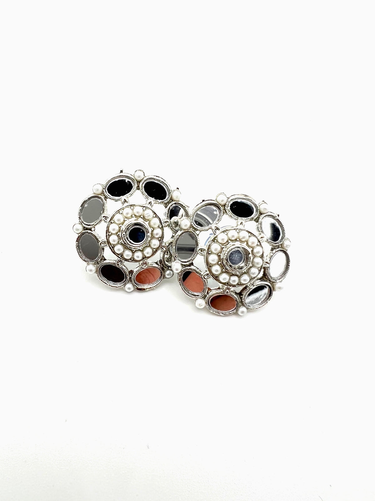 Circle mirror studs image 1