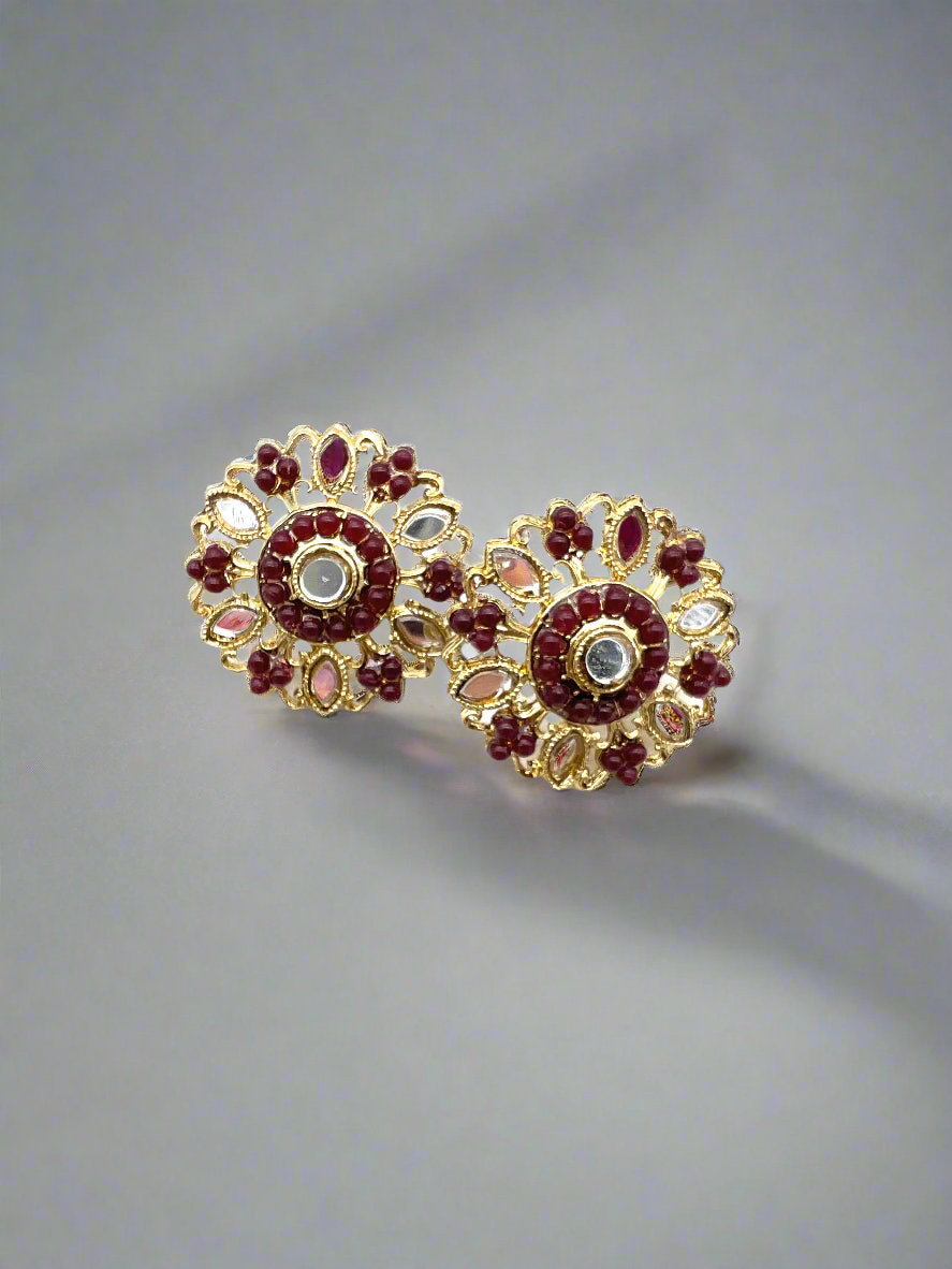 IS8 Floral Mirror Studs