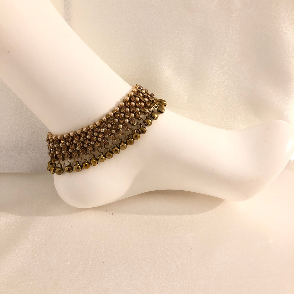 I106 antique bell anklets image 1