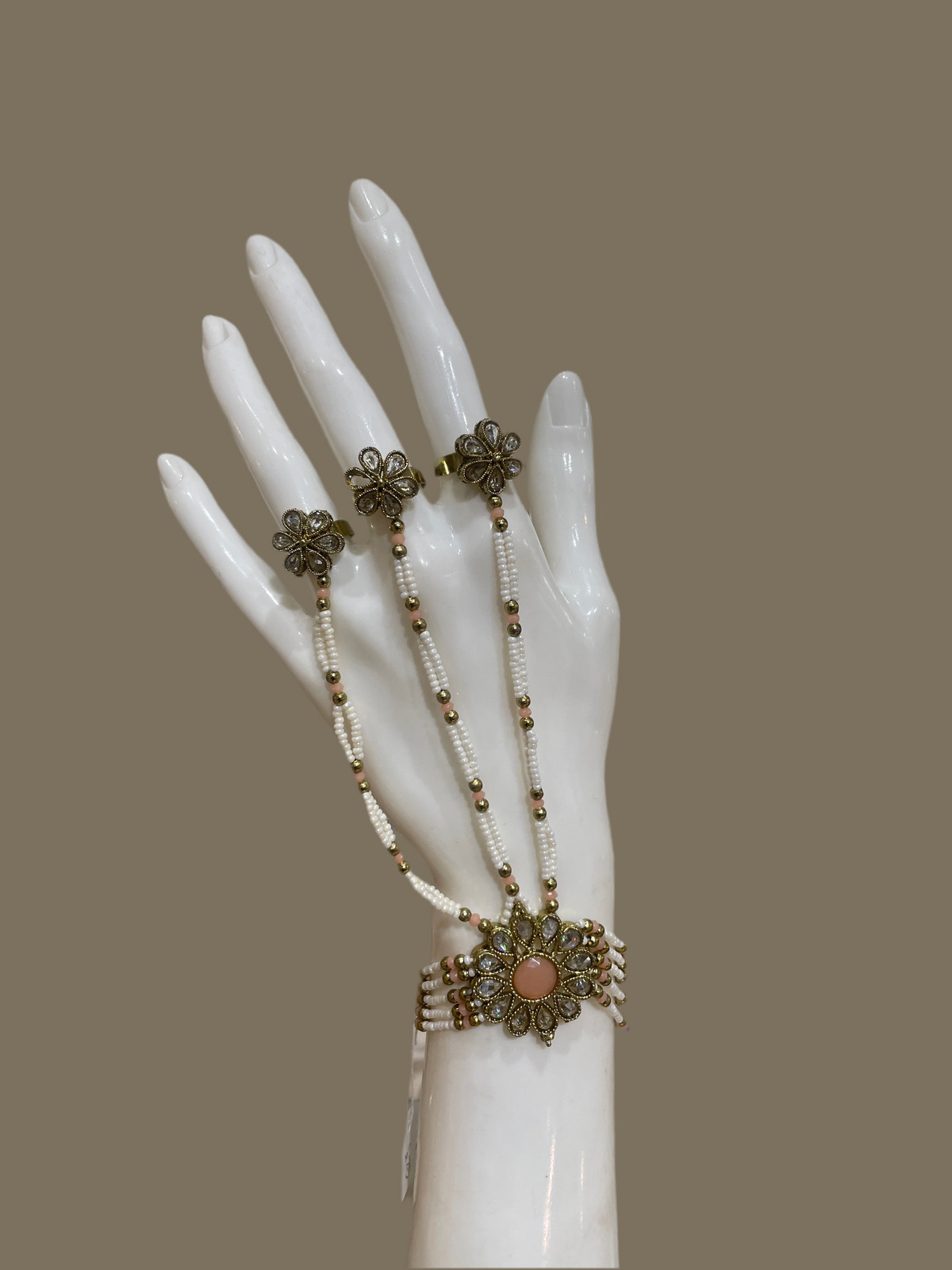 AN05 peach colour polki hand piece