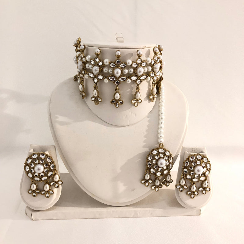 90 Gold and white beaded choker set image 2
