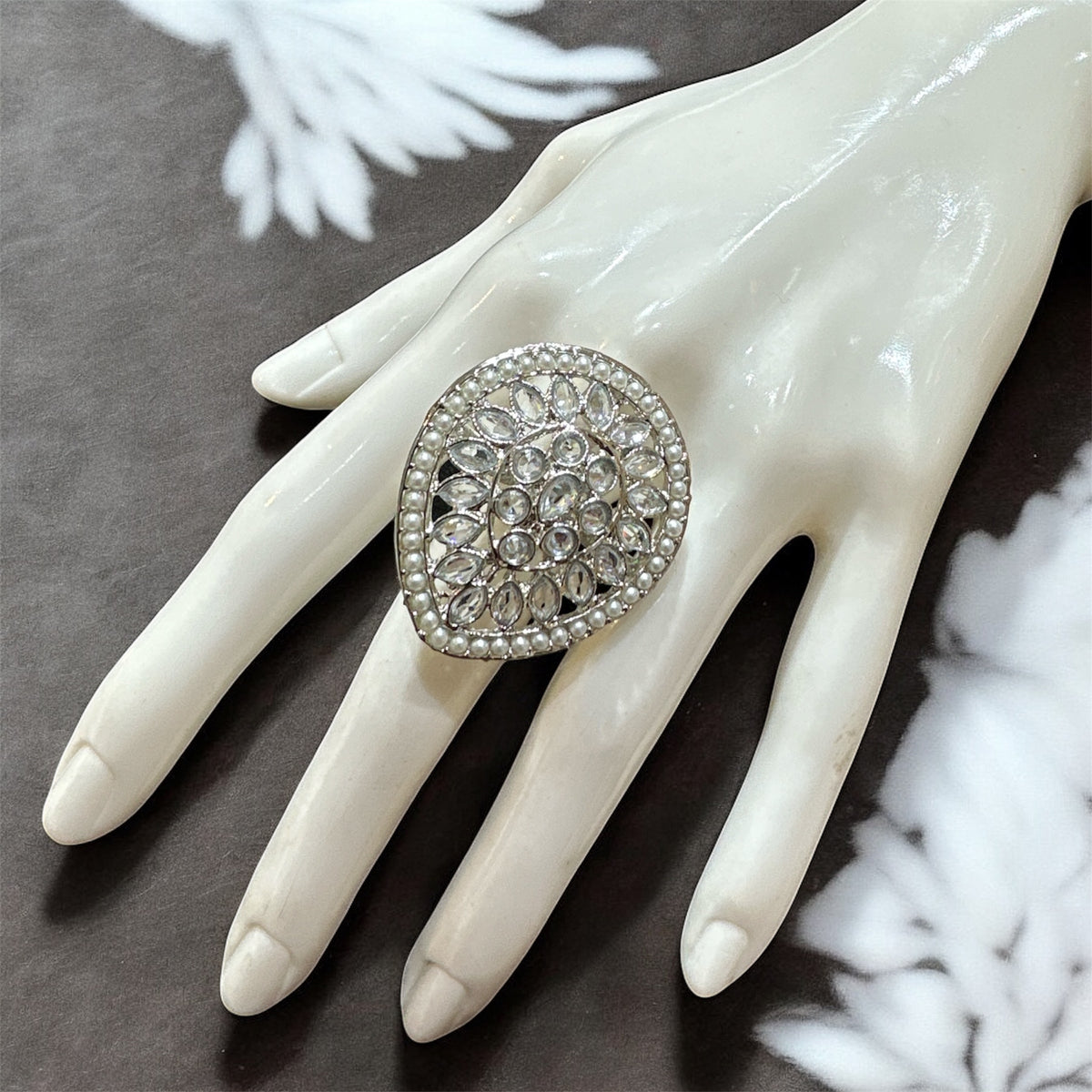 PA714 Silver Ring With Polki Stones