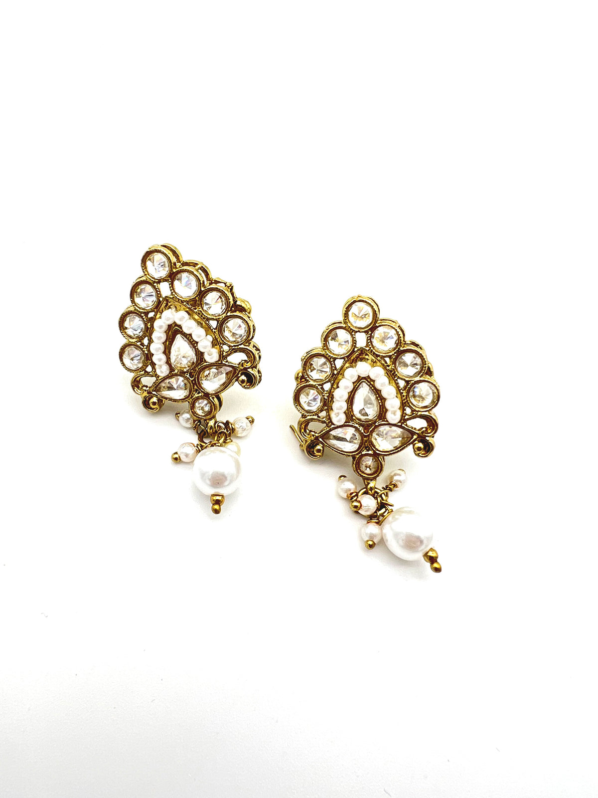 Pointed kundan studs image 1