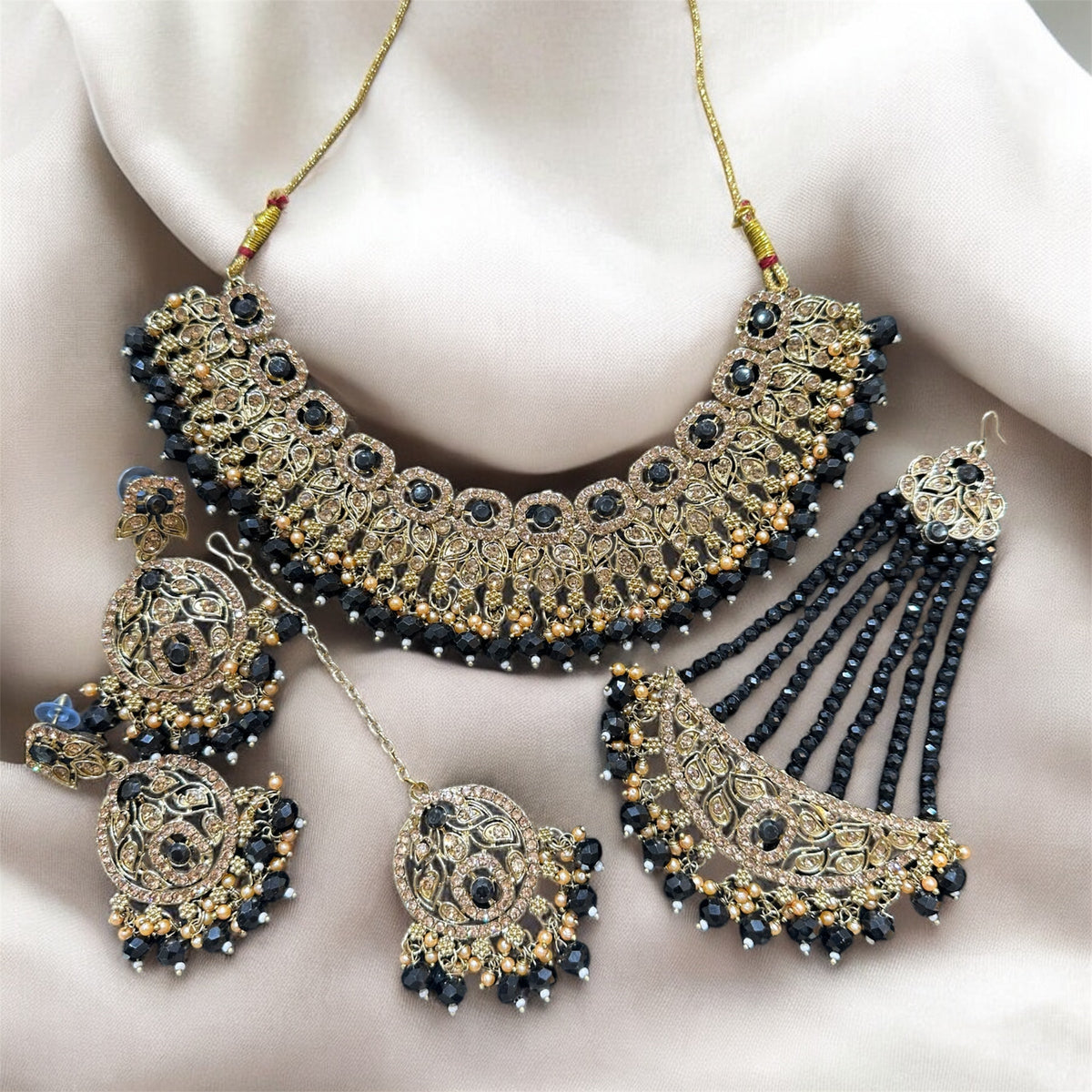 PA7802 Black with Full gold colour necklace set