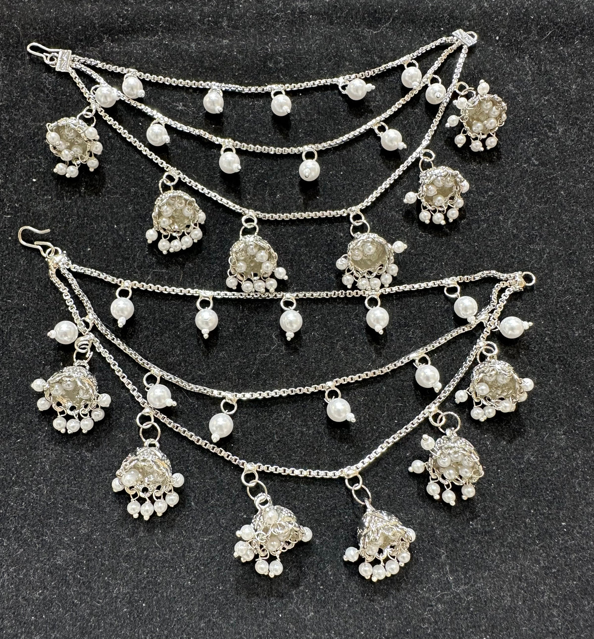 PA056 Three Line Chain Silver Sahara with Pearls