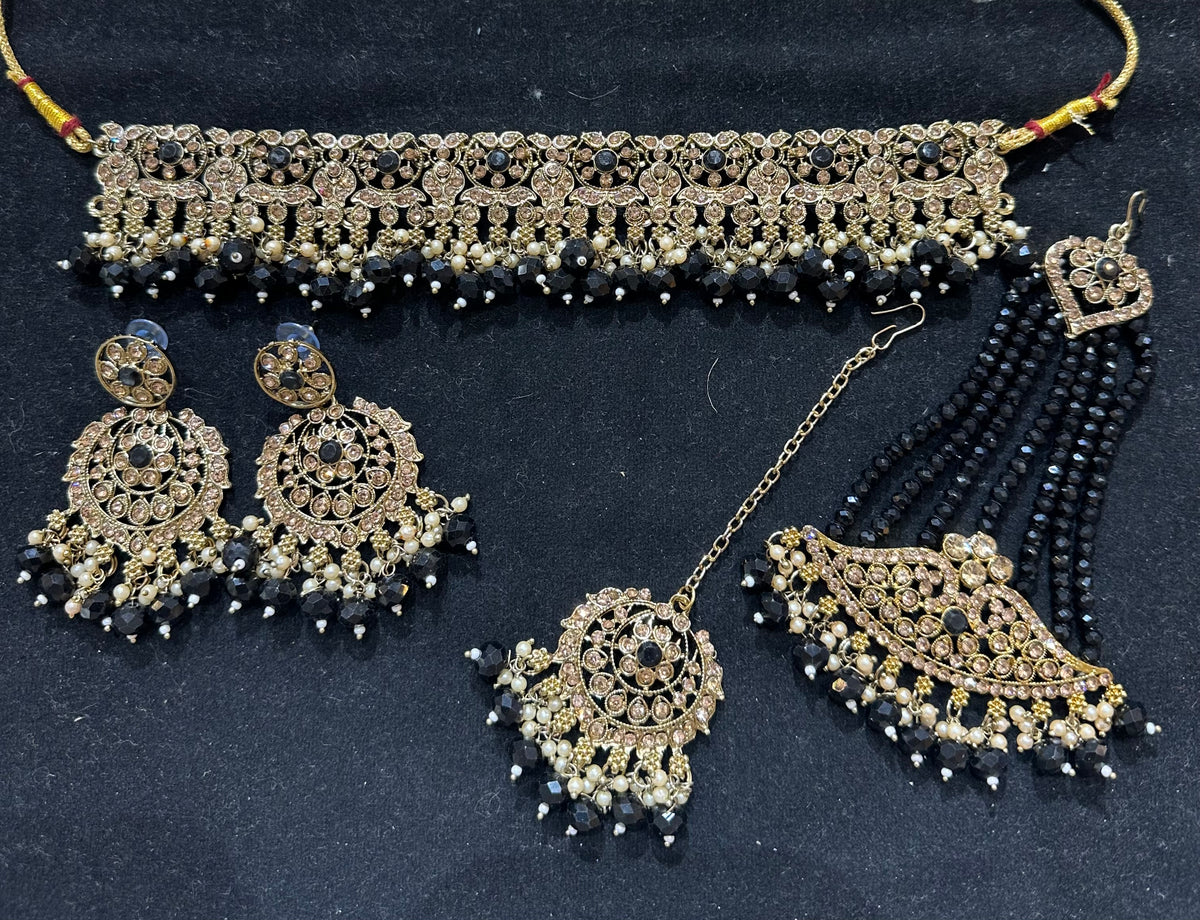 PA7803 black with full gold colour choker set