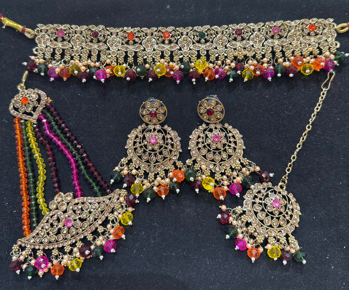 PA7802 Multicolour choker with earrings tikka and jhumar