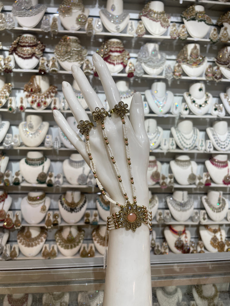 AN05 peach colour polki hand piece