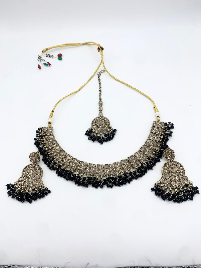 AM014 Gold and Black necklace set Polki