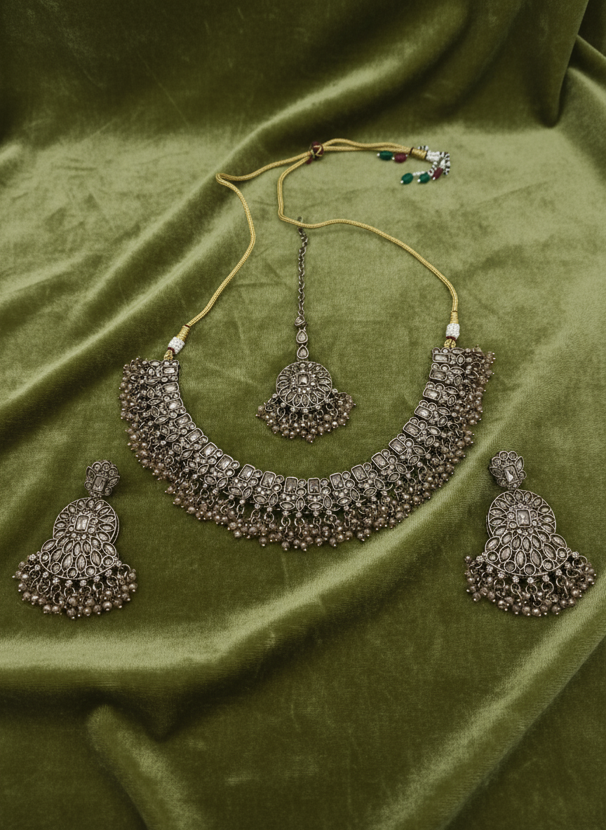 AM014 Full Gold necklace set with crystal bead polki