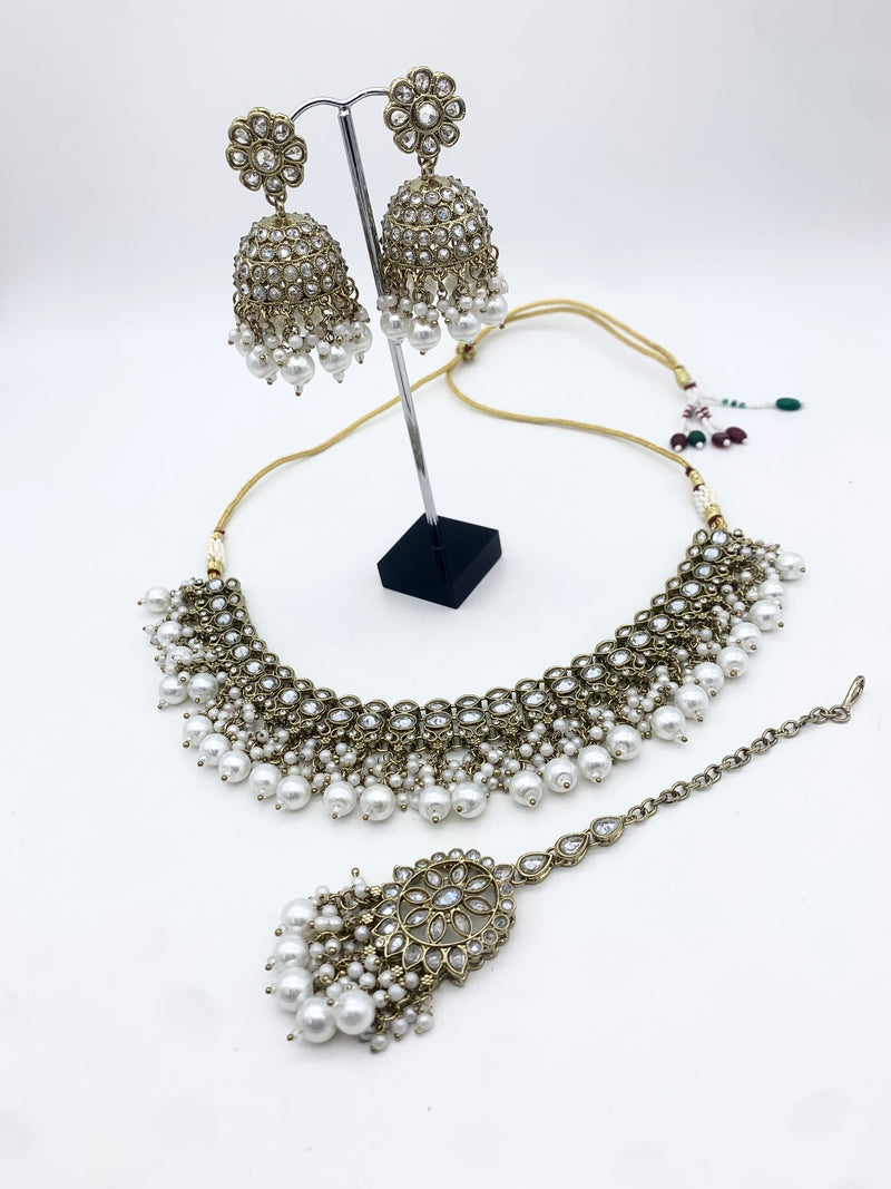 AM013 Gold and White Necklace set Polki