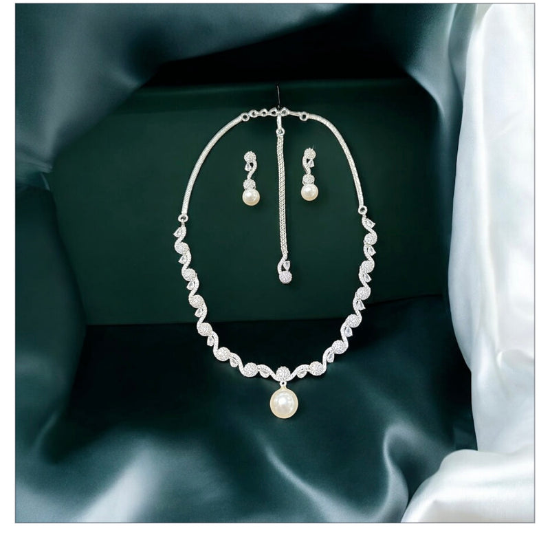 AN22 AD Silver and pearl drop necklace set