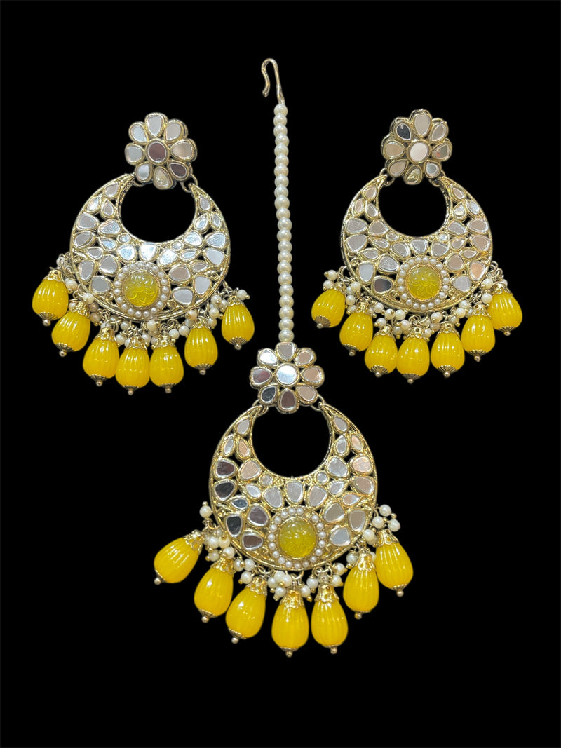 AN660 Yellow Colour Choker Set with Mirror stones