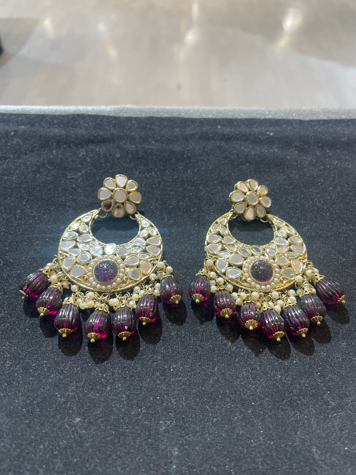 AN660 Dark Purple Choker Set With Mirror Stones