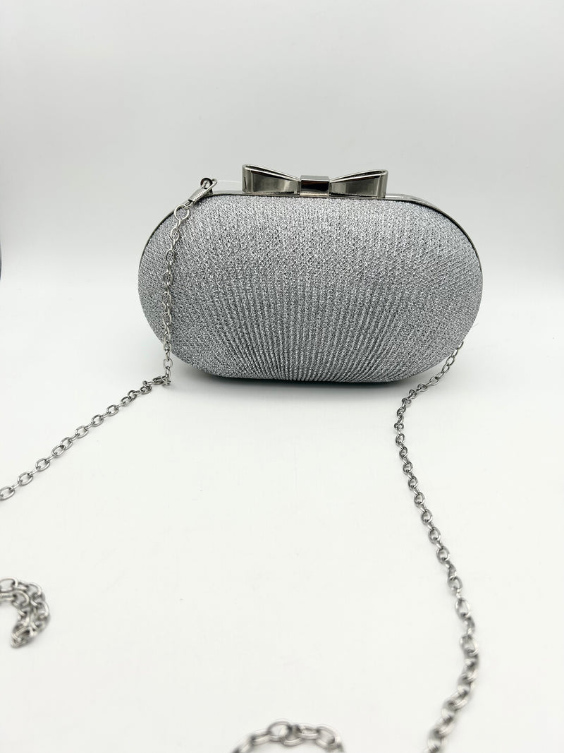 AM701 White clutch bag