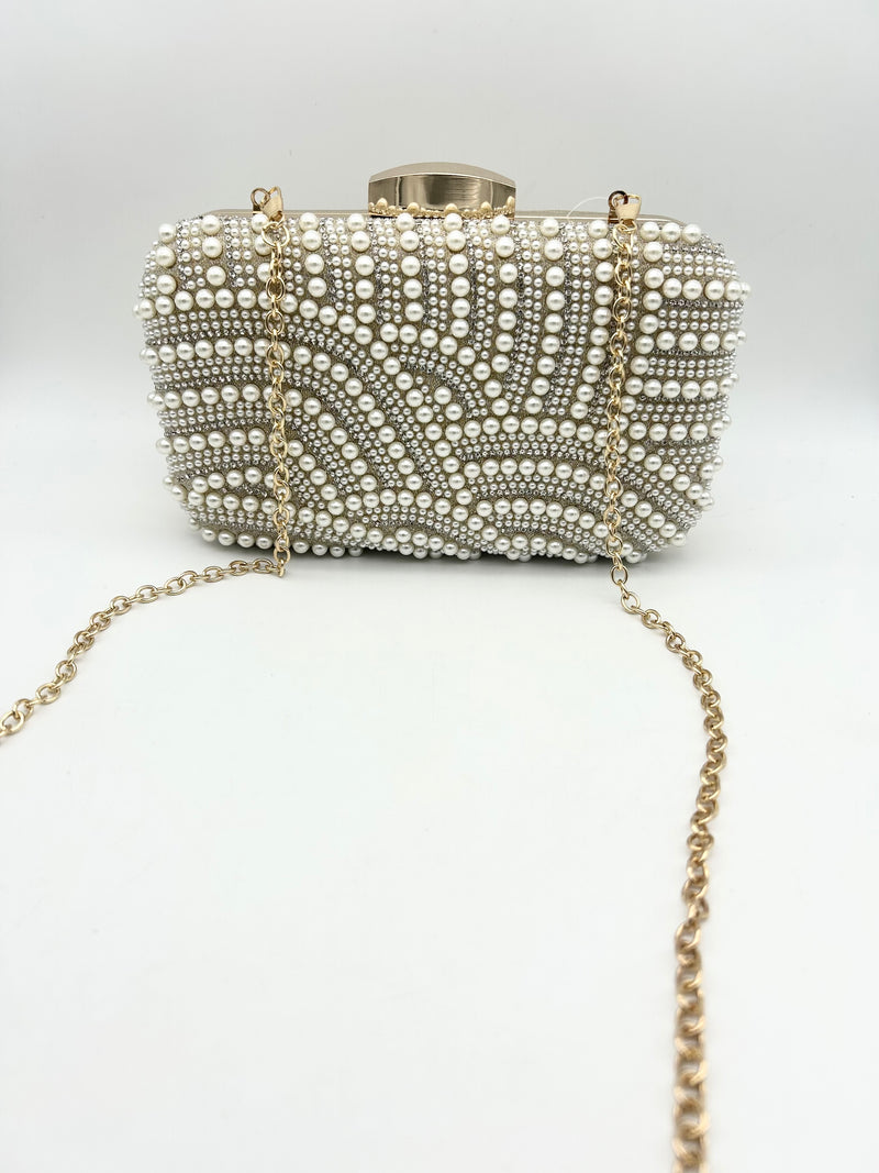 AM703 Gold clutch bag