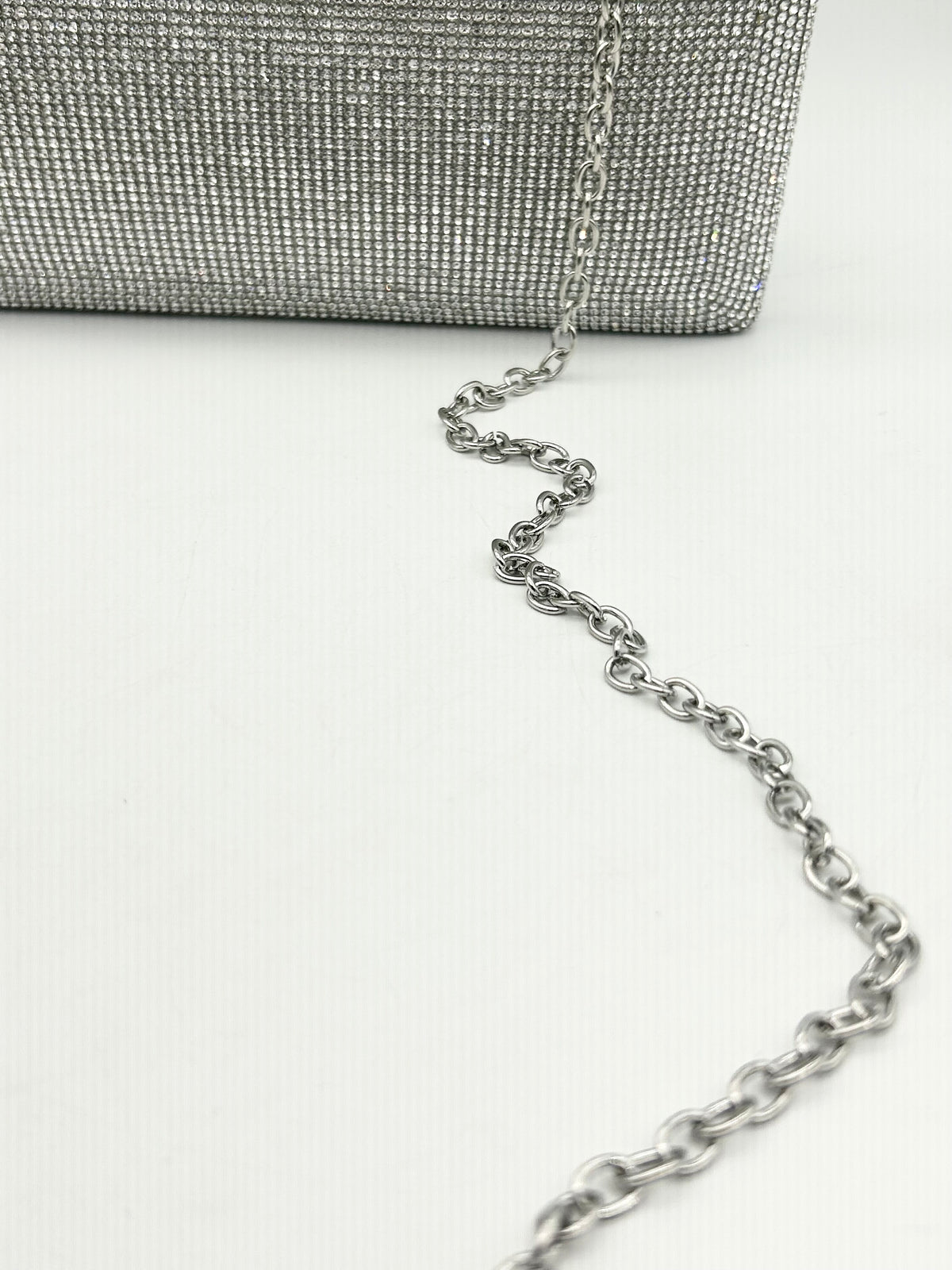 AM704 Silver clutch bag