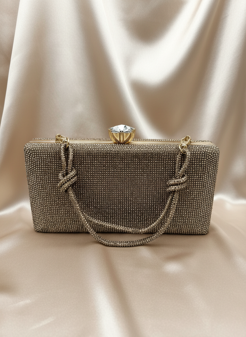 AM704 Gold clutch bag
