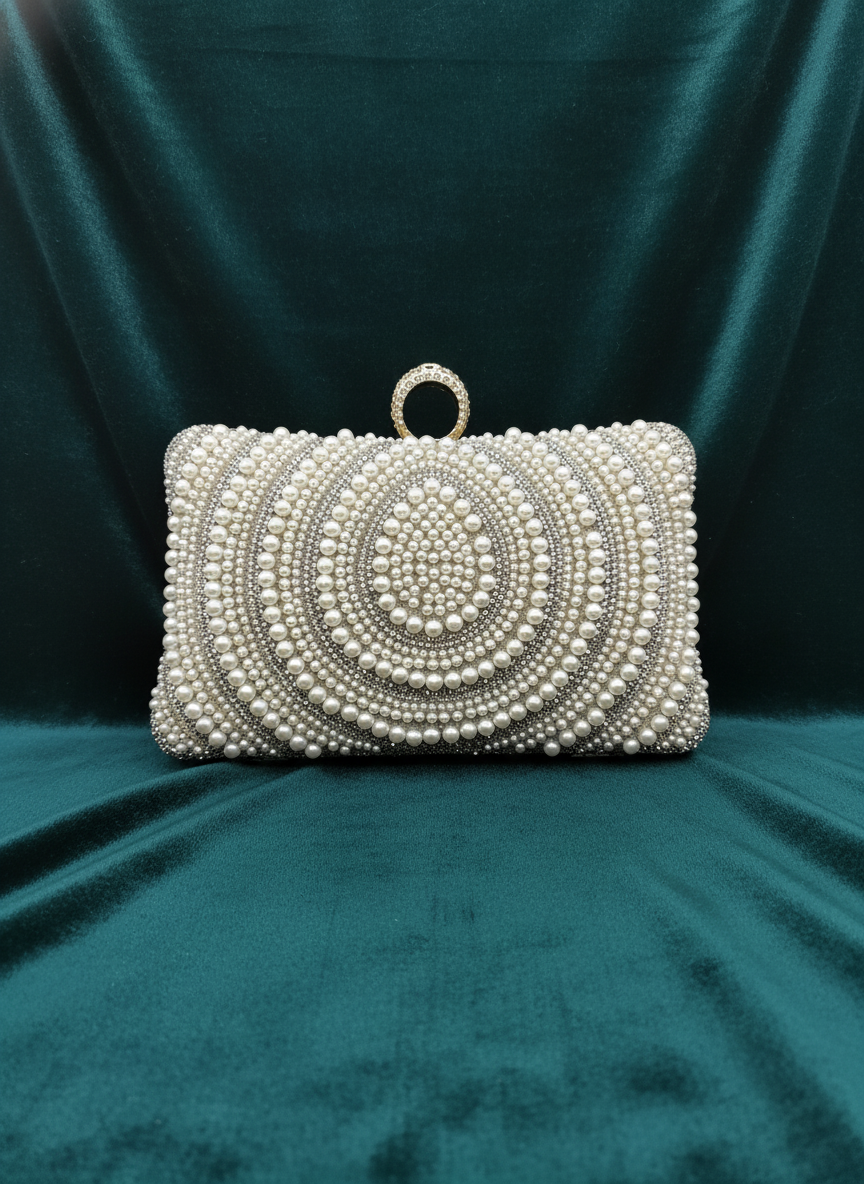 AM705 Gold Clutch bag