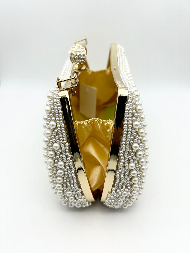 AM706 Gold Clutch bag