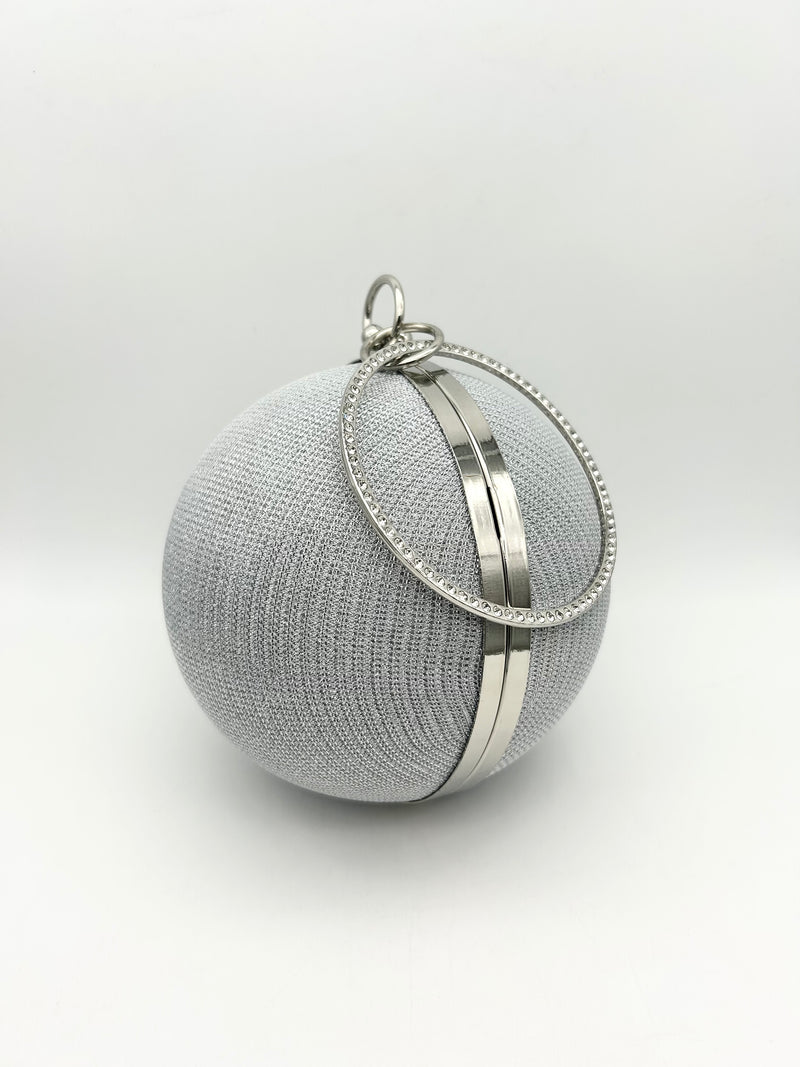 AM707 White clutch bag