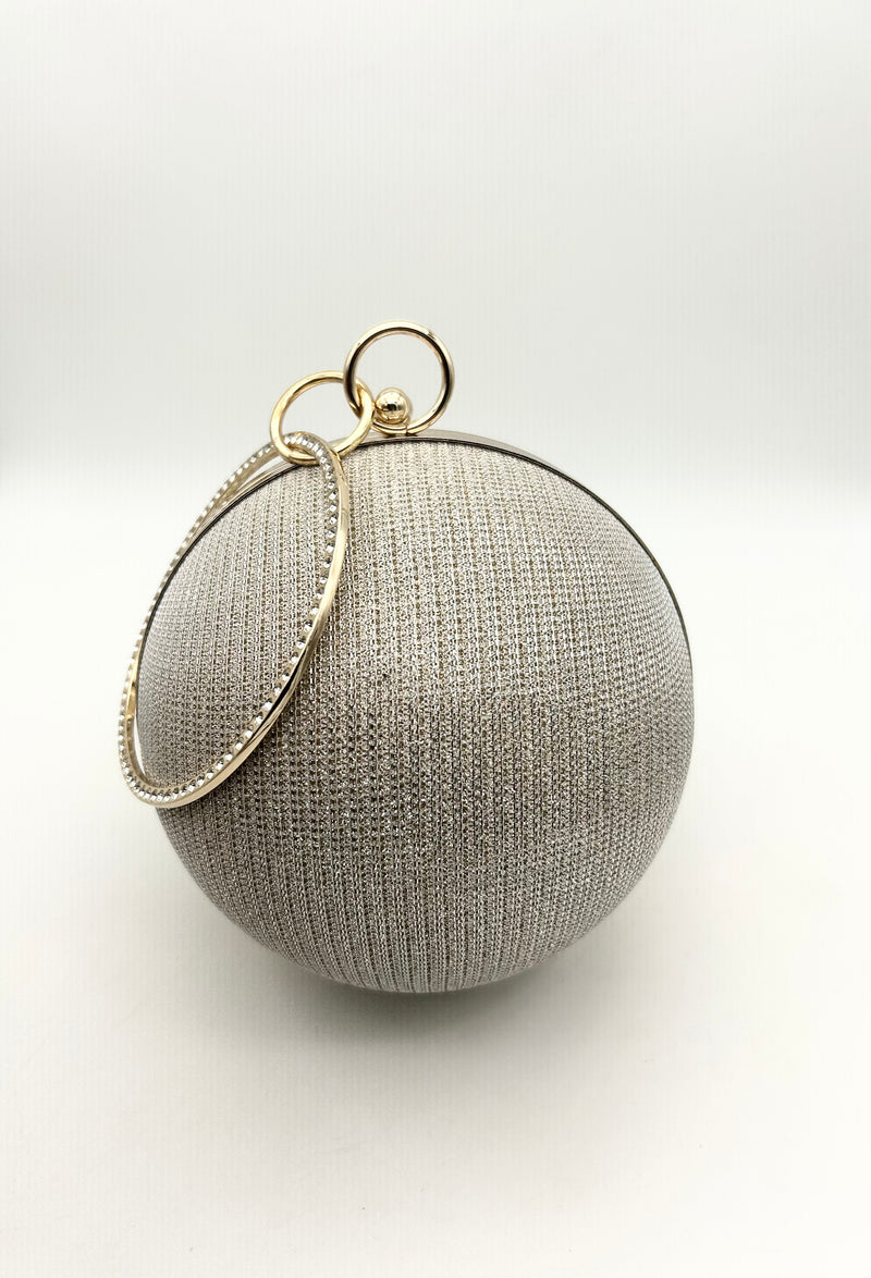 AM707 Gold clutch bag