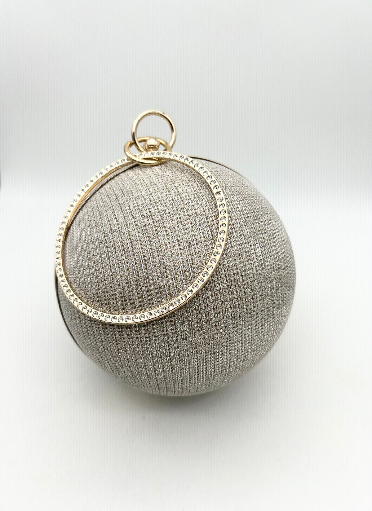 AM707 Gold clutch bag
