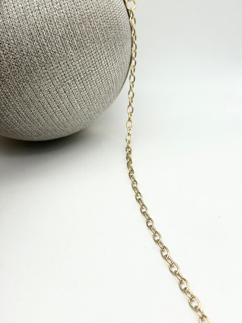 AM707 Gold clutch bag