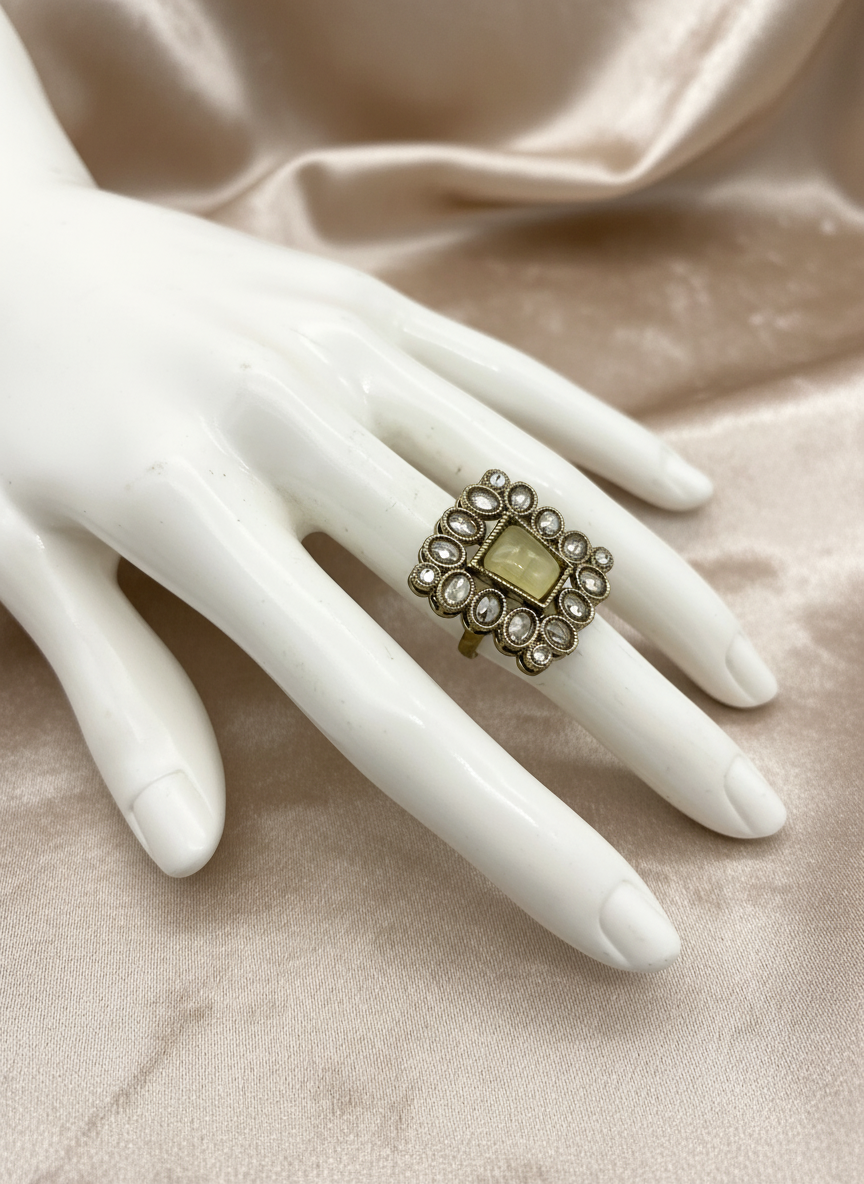 AM809 Gold and Yellow adjustable ring polki