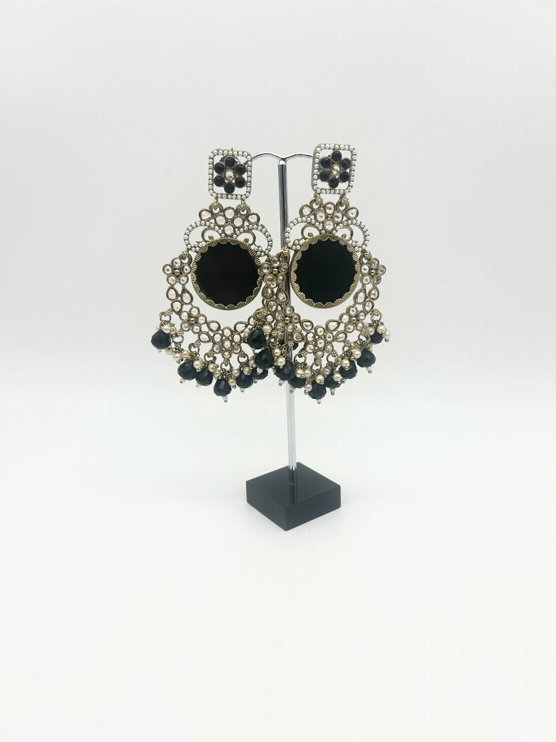 AM022 Gold and Black Earrings polki