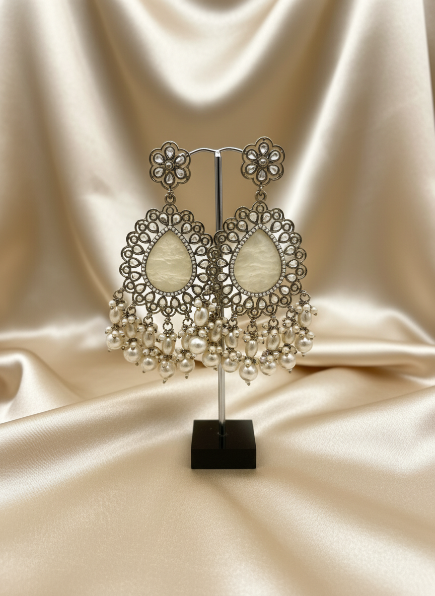 AM021 Gold earrings polki