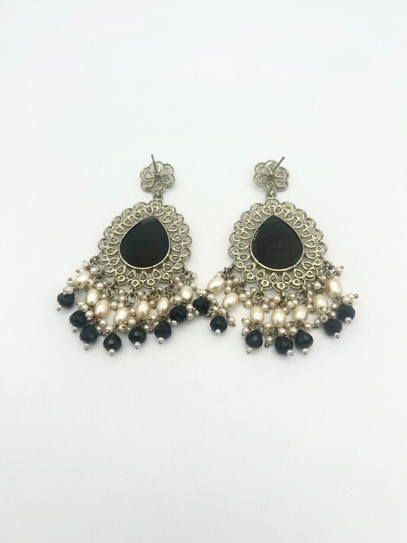 AM021 Gold and Black Earrings polki