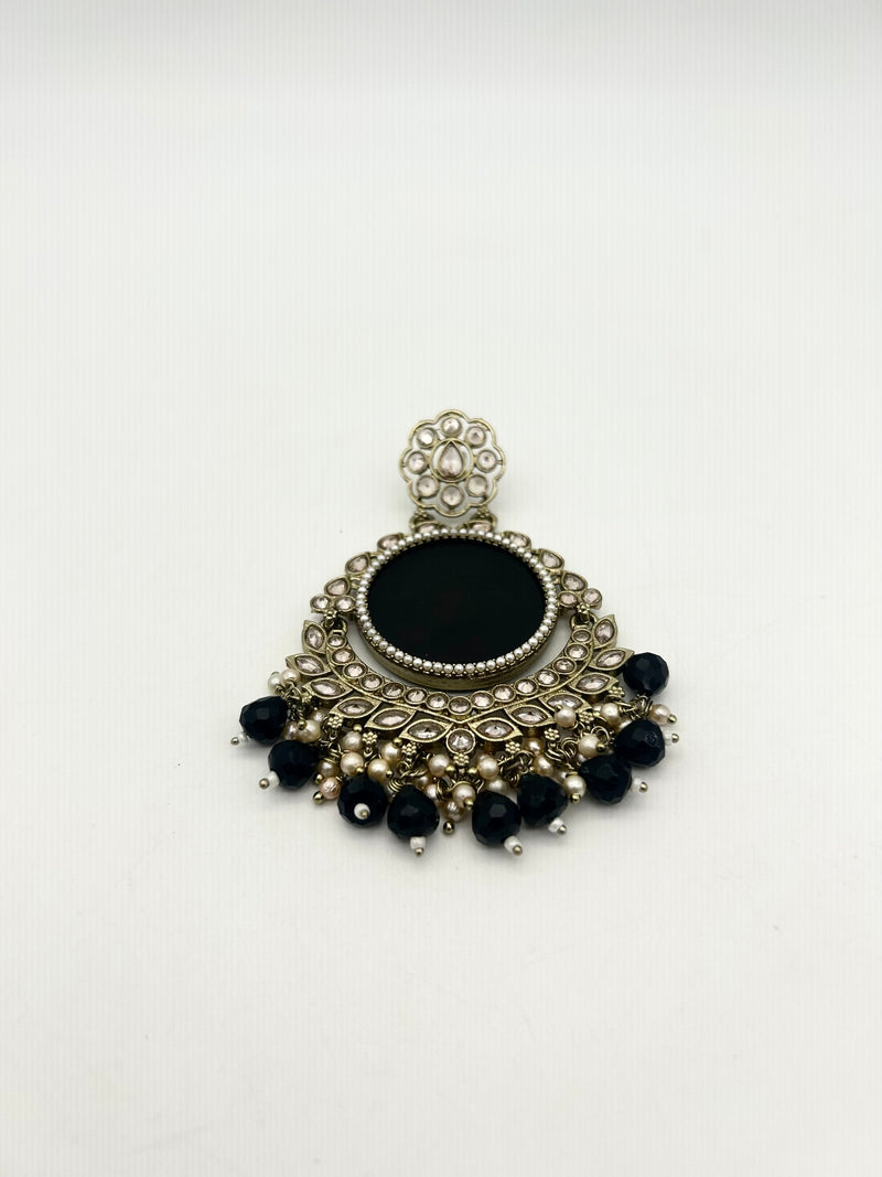 AM023 Gold and Black earrings