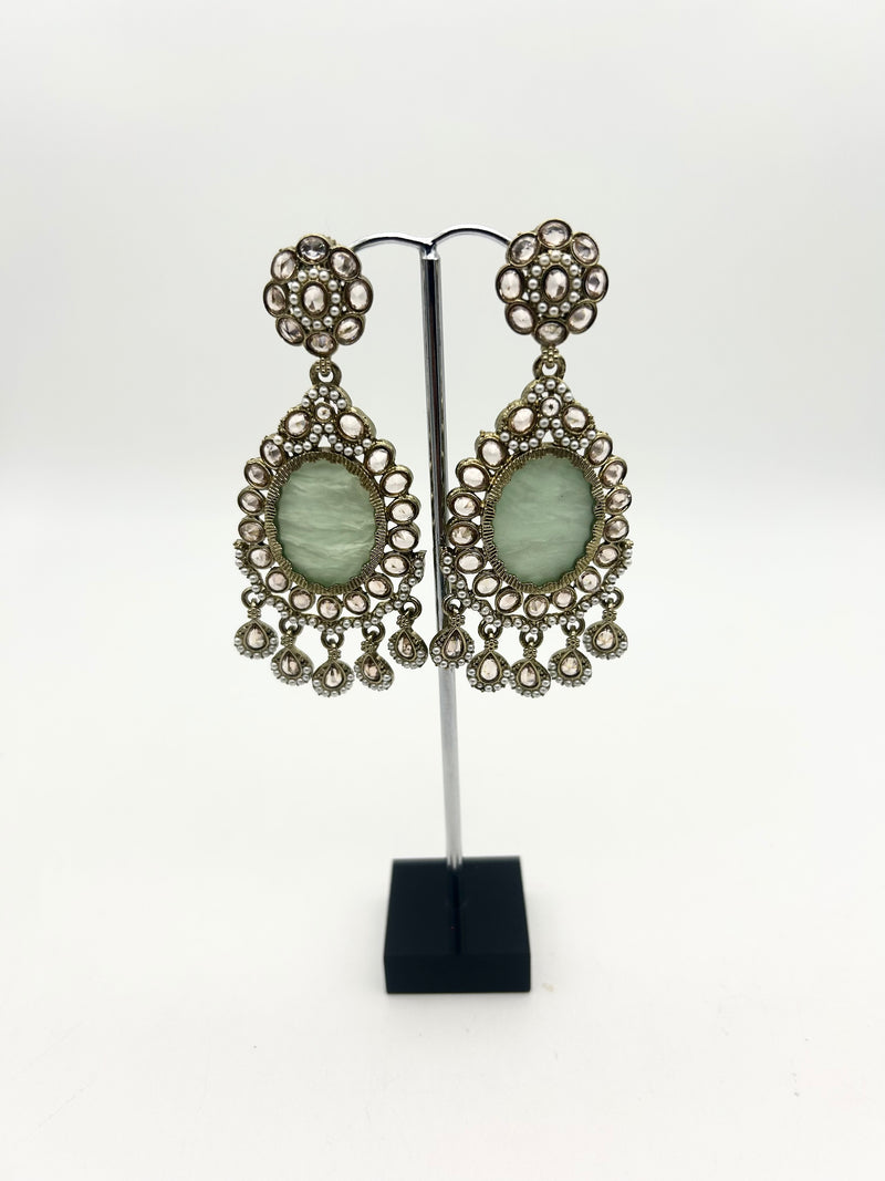AM024 Gold and Mint earrings polki