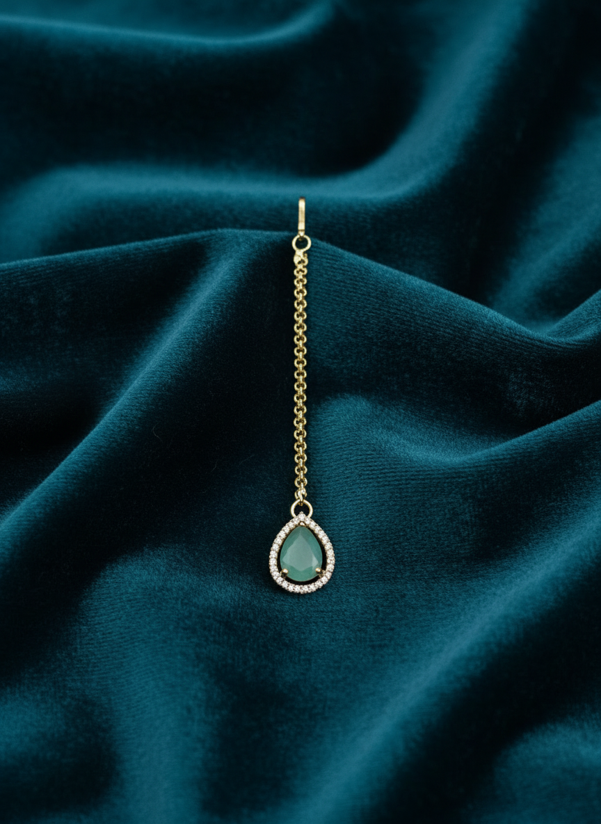 AM666 Gold and Mint tikka American Diamond