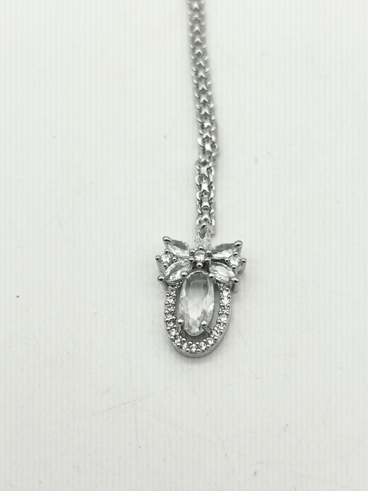 AM667 Silver tikka American diamond