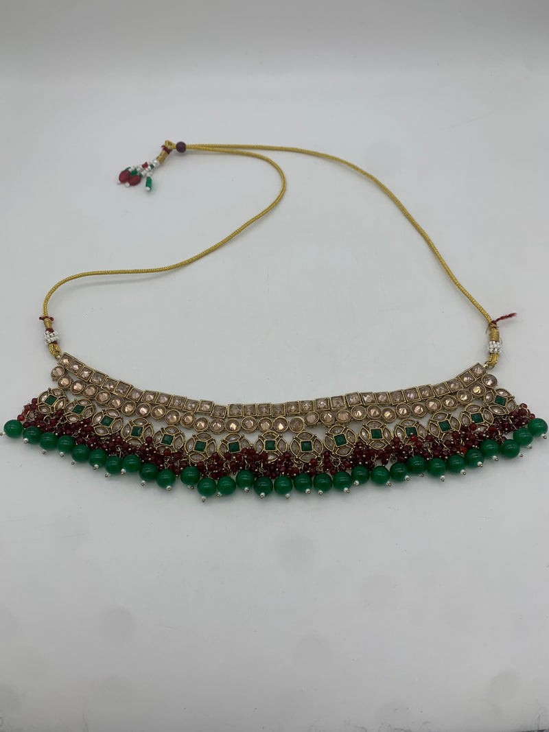 Maroon and green necklace set