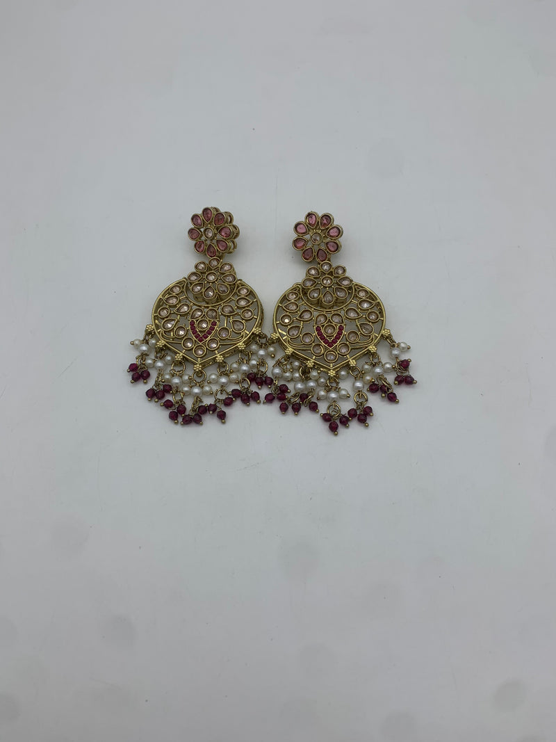 Gold and plum necklace set