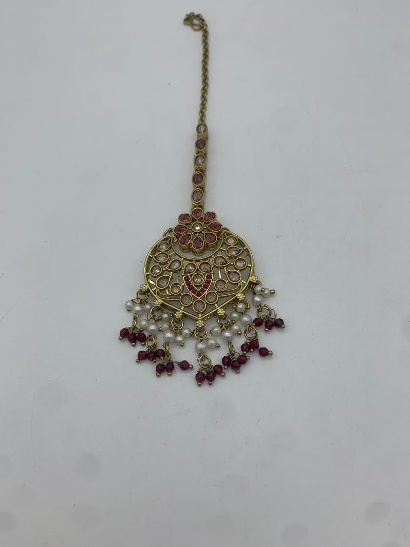 Gold and plum necklace set
