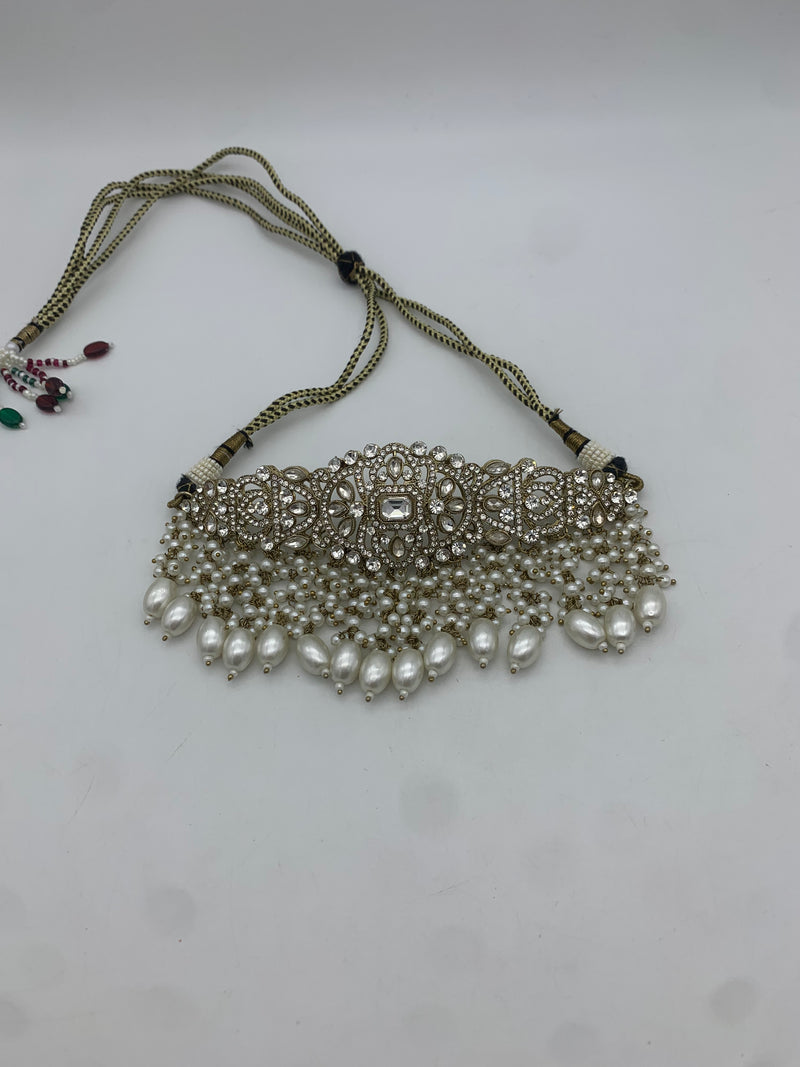 Gold and white choker set