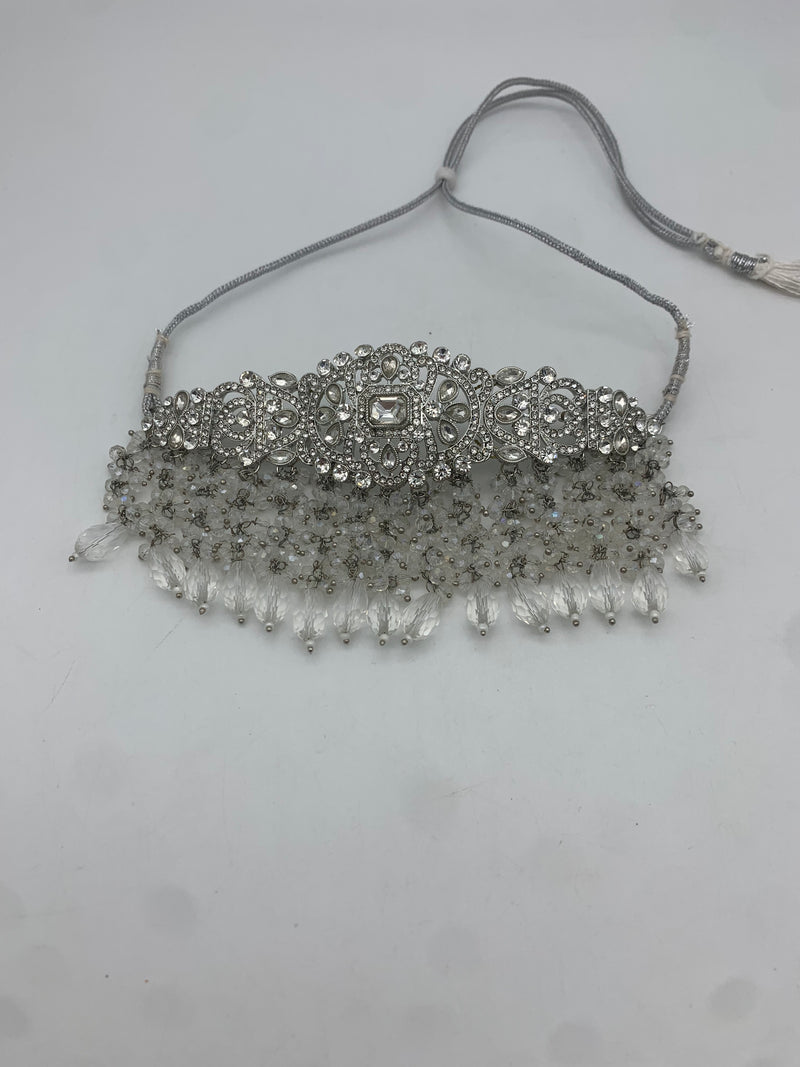 White choker set