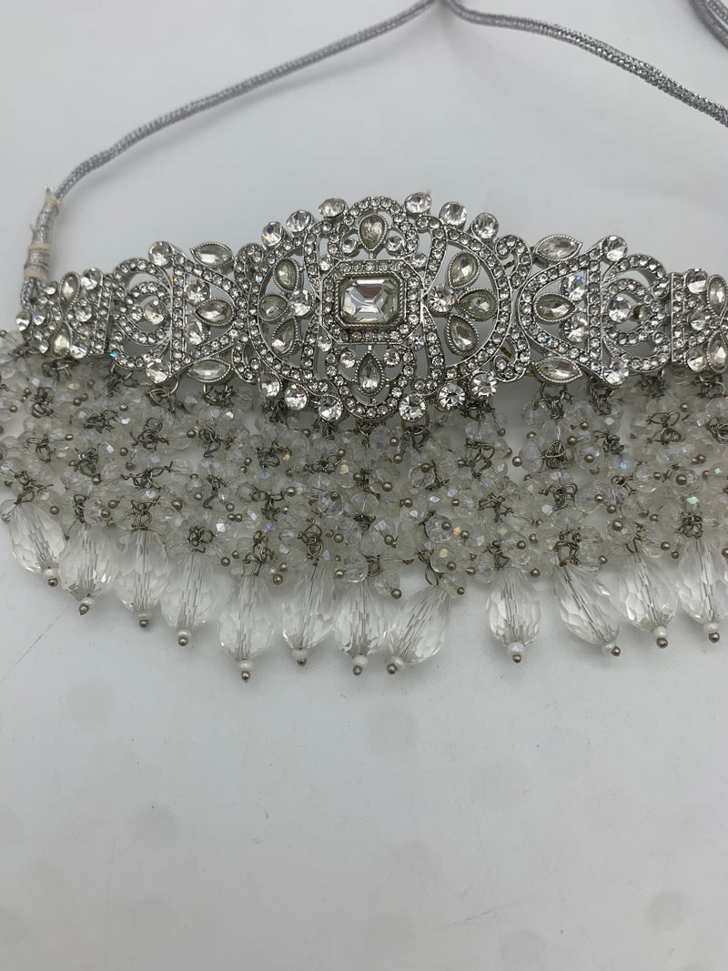 White choker set
