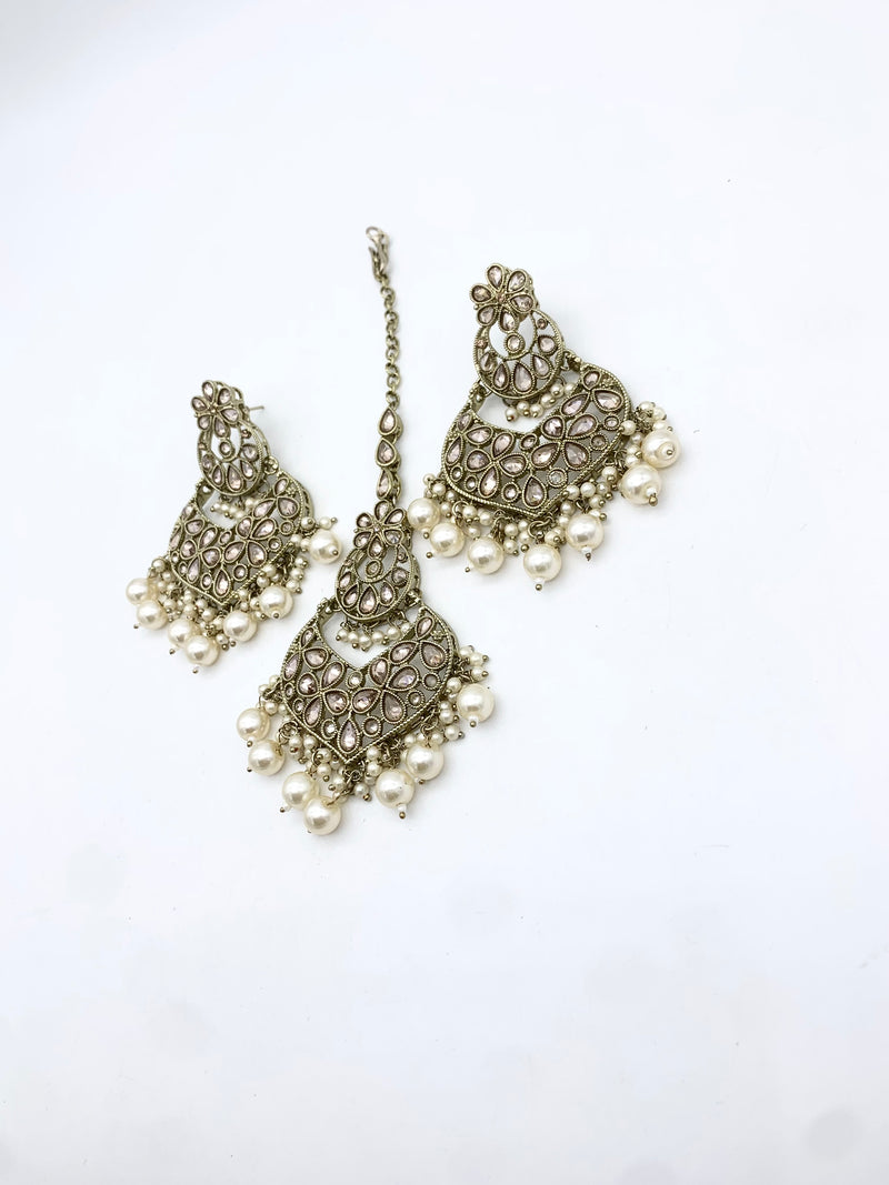 AM600 Gold Earrings and tikka set Polki