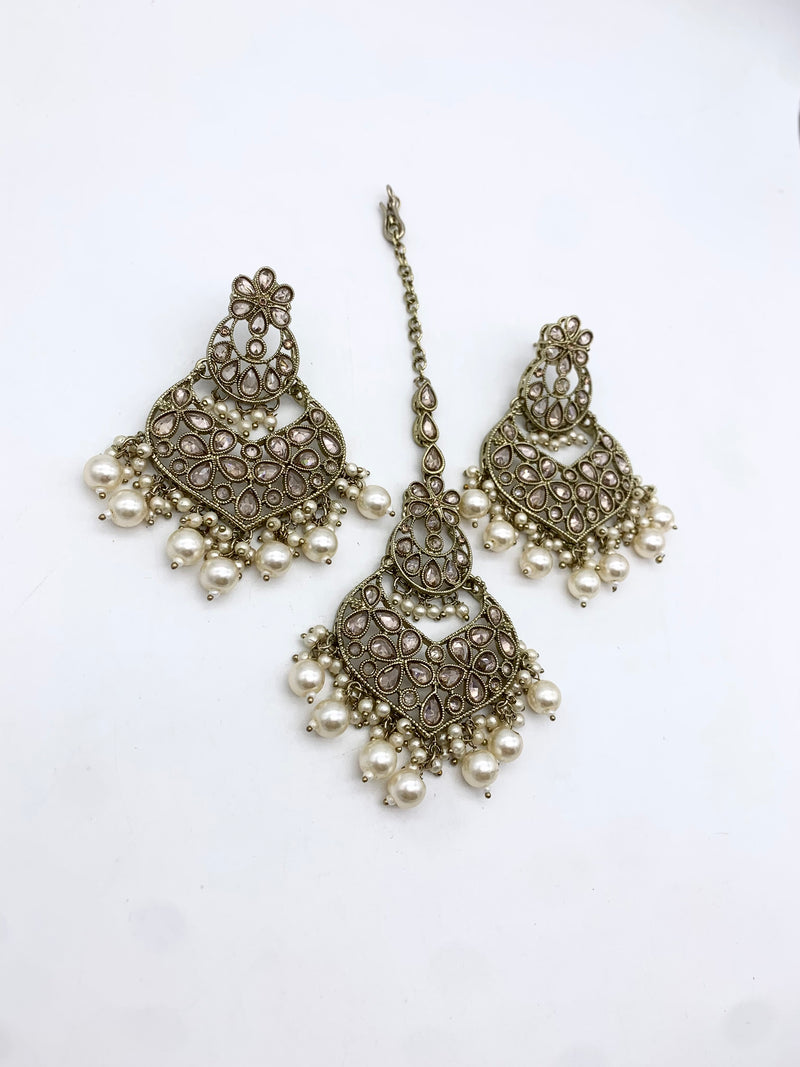 AM600 Gold Earrings and tikka set Polki