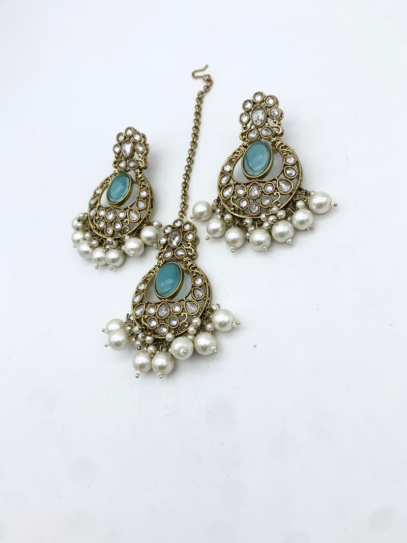 AM602 Gold and Blue earring and tikka set Polki