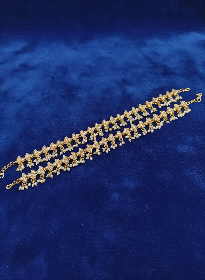 AM402 Gold anklets polki