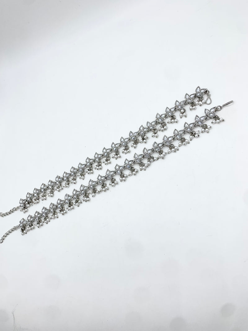 AM402 Silver necklace polki