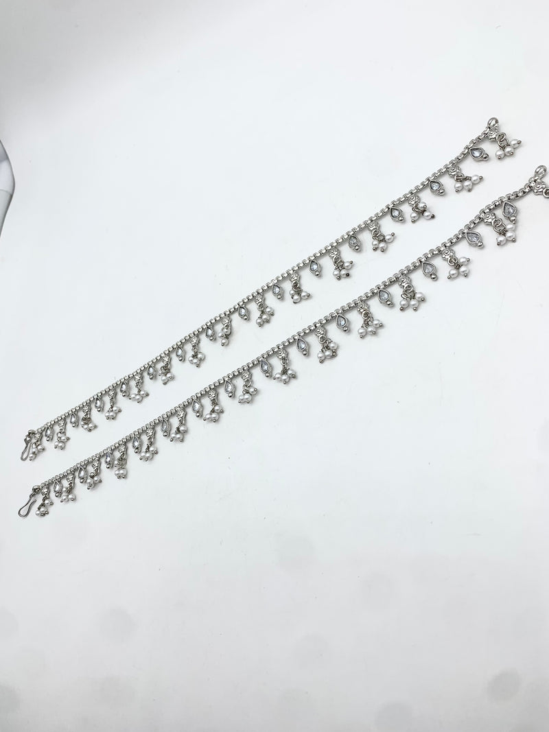 AM404 Silver anklets polki